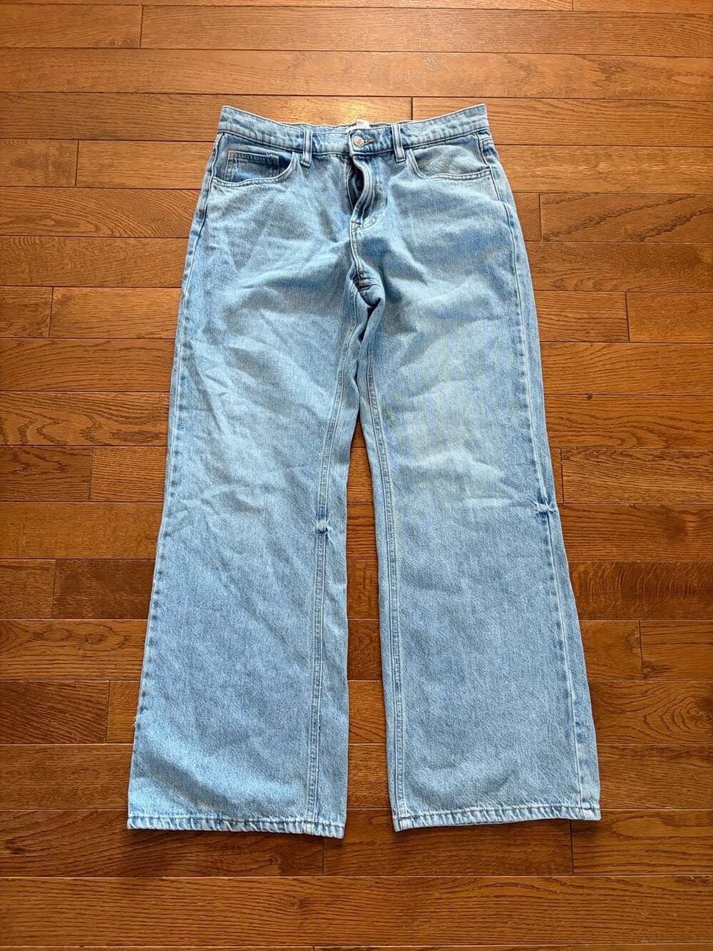 Forever 21 Baggy Flare Jeans Size 28 Light Wash Denim